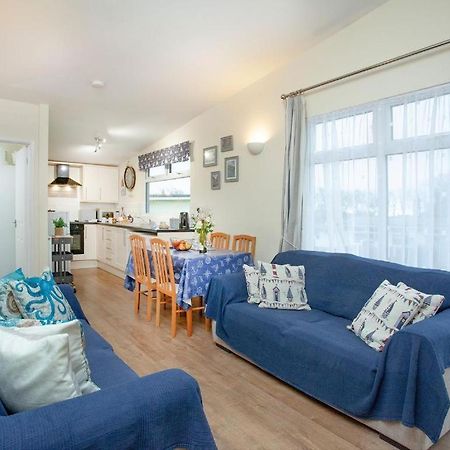 דארטמות' Sunnydaze-Detached Chalet With 2 Bedrooms And 2 Bathrooms And Private Parking Outside Door מראה חיצוני תמונה