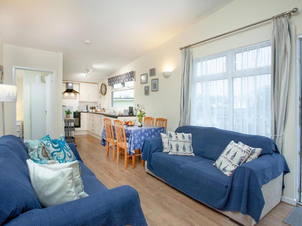 דארטמות' Sunnydaze-Detached Chalet With 2 Bedrooms And 2 Bathrooms And Private Parking Outside Door מראה חיצוני תמונה