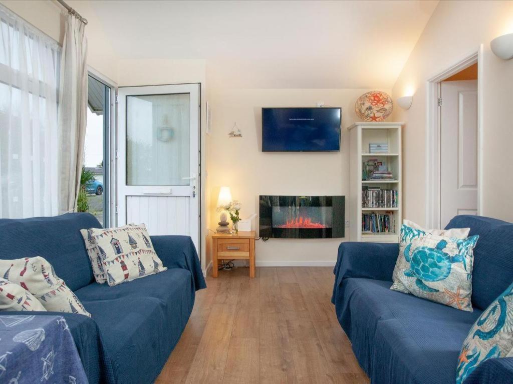 דארטמות' Sunnydaze-Detached Chalet With 2 Bedrooms And 2 Bathrooms And Private Parking Outside Door מראה חיצוני תמונה