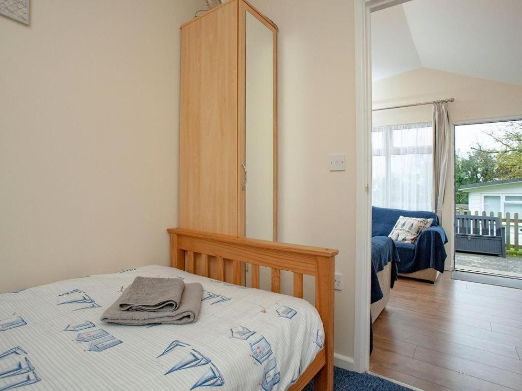 דארטמות' Sunnydaze-Detached Chalet With 2 Bedrooms And 2 Bathrooms And Private Parking Outside Door מראה חיצוני תמונה